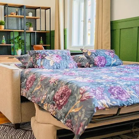 Apartman Cosy In Vibrant Area 2 Metro Stops From Prague's Hisorical Centre Prága