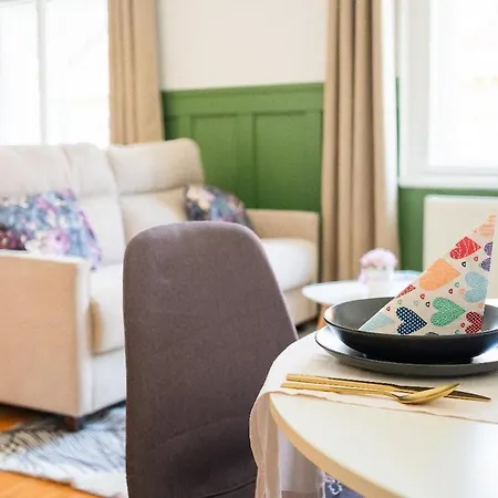 Apartmán Cosy In Vibrant Area 2 Metro Stops From Prague's Hisorical Centre *