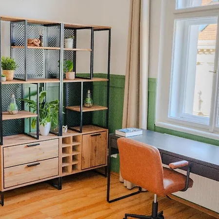 Apartmán Cosy In Vibrant Area 2 Metro Stops From Prague's Hisorical Centre Praha