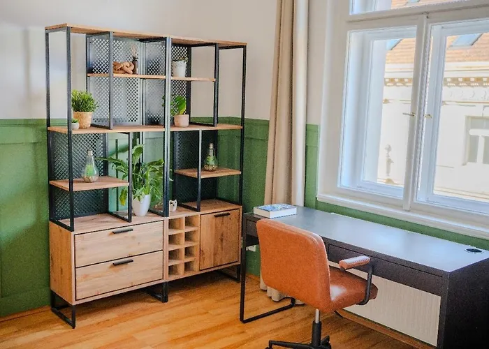 Apartmán Cosy In Vibrant Area 2 Metro Stops From Prague's Hisorical Centre Praha